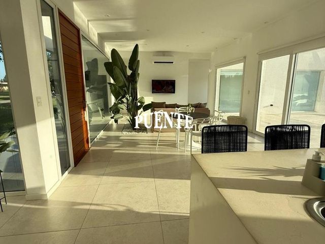 place photo 54