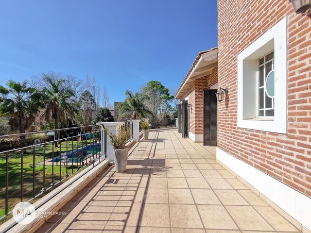 place photo 30