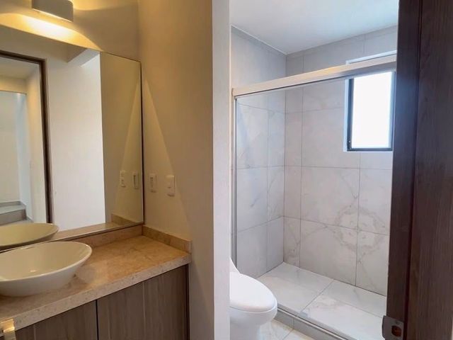 place photo 48