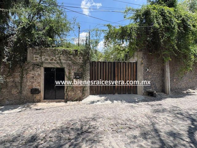 place photo 32
