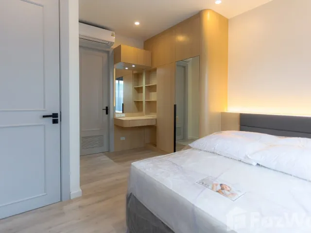 place photo 65