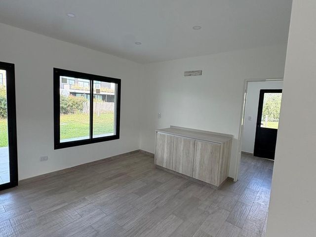 place photo 53