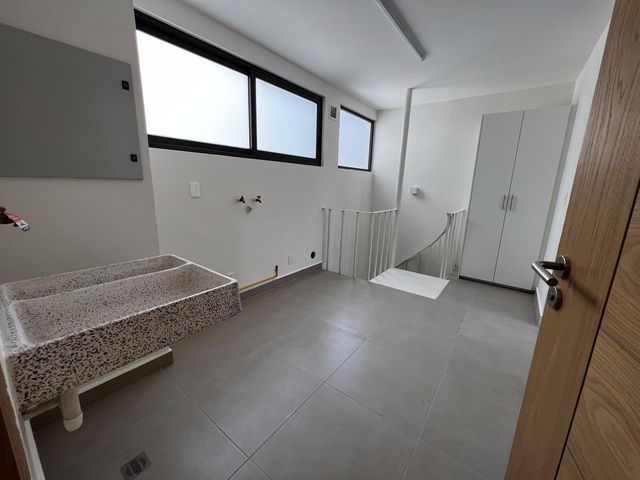 place photo 47
