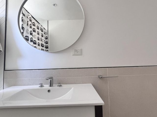 place photo 48