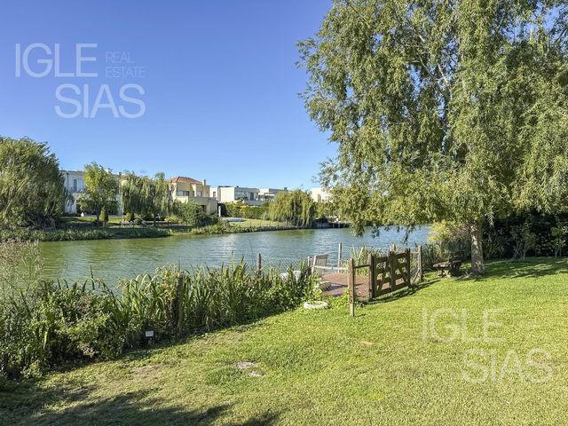 place photo 69