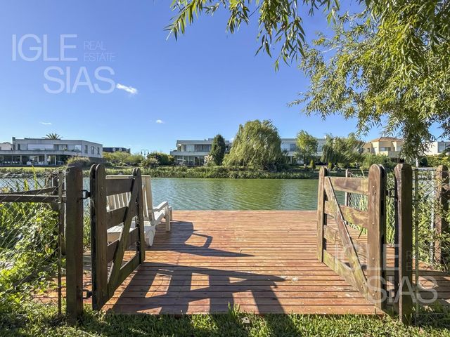 place photo 68