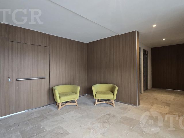 place photo 79