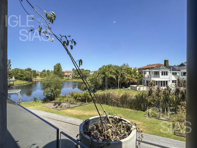 place photo 71