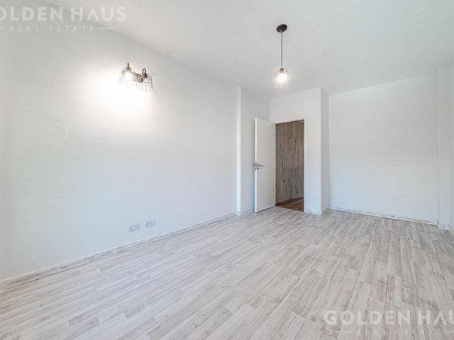 place photo 53