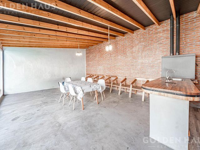 place photo 72