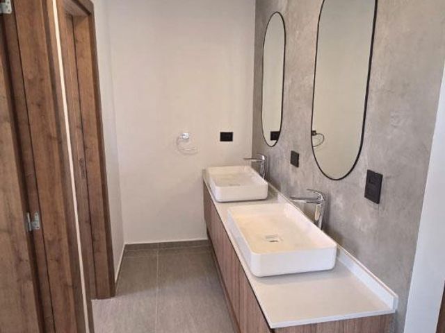 place photo 60