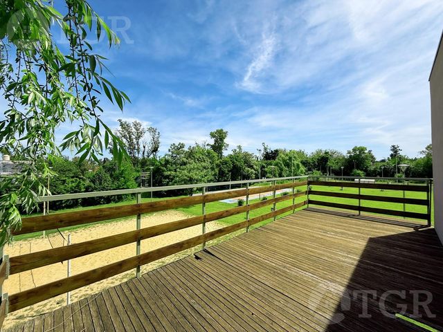 place photo 39