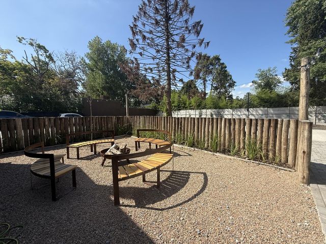 place photo 19