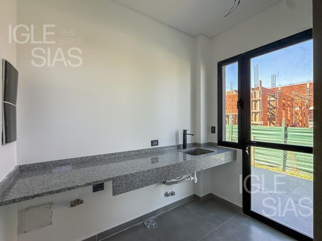 place photo 53