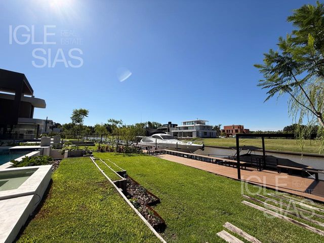 place photo 49