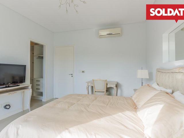 place photo 52