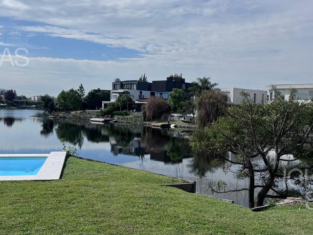 place photo 54