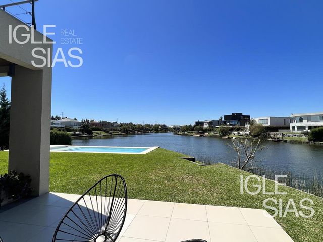 place photo 48