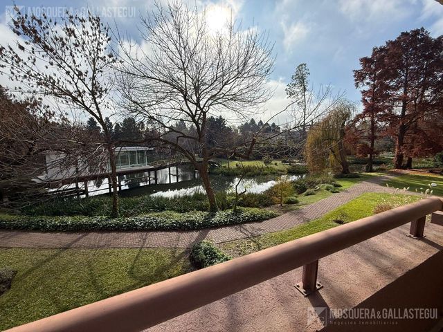 place photo 48