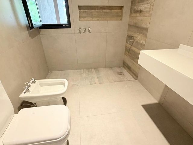place photo 71