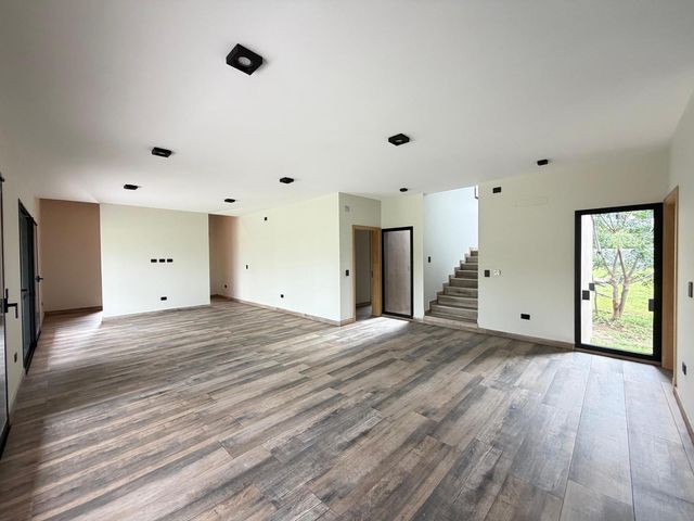 place photo 97