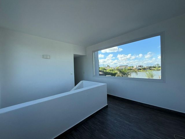 place photo 62