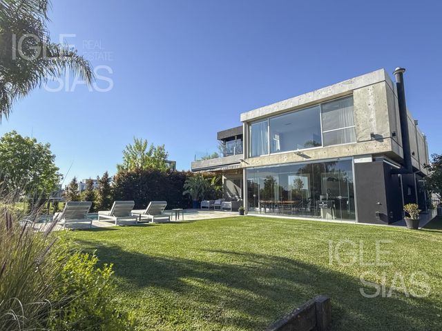 place photo 69