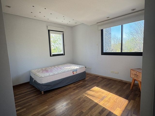 place photo 56