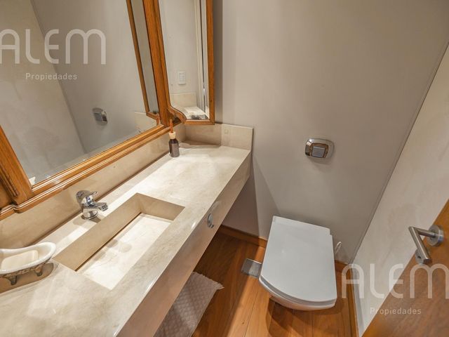 place photo 32
