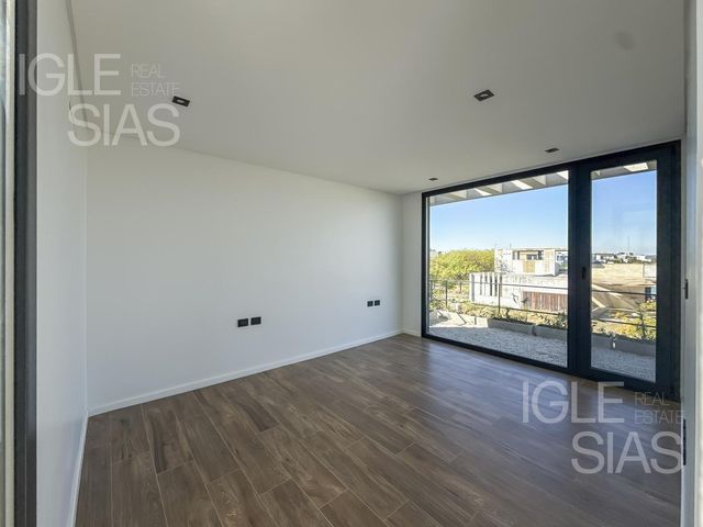place photo 48