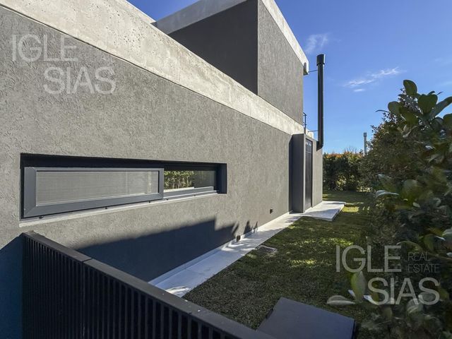 place photo 64