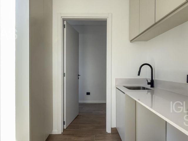 place photo 52