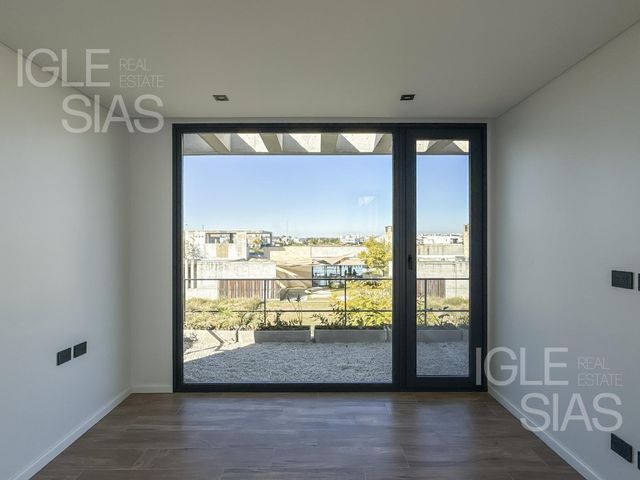 place photo 51