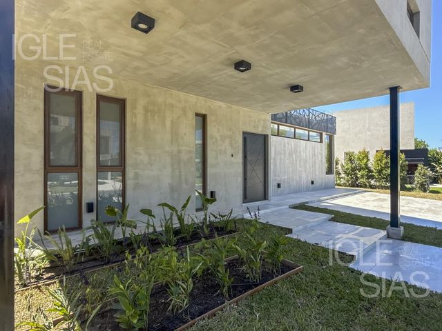place photo 63