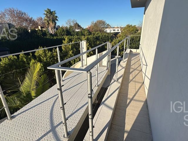 place photo 52