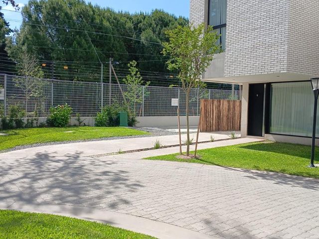 place photo 39