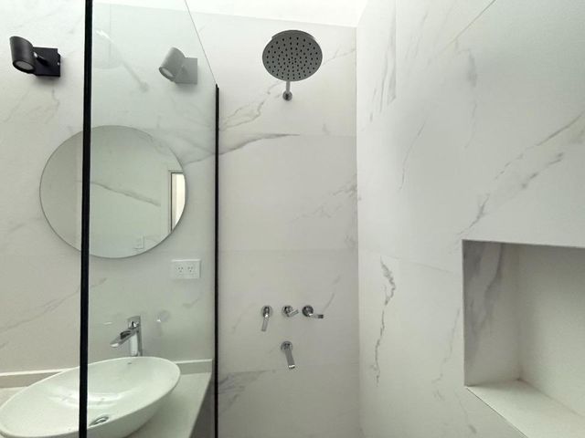 place photo 49
