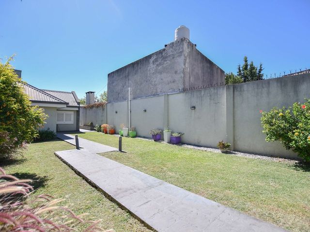 place photo 69