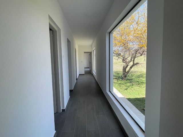 place photo 71