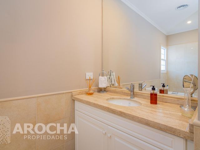 place photo 60