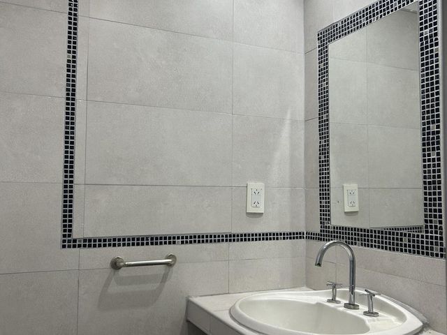 place photo 48
