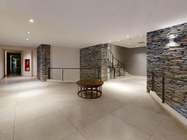 place photo 48