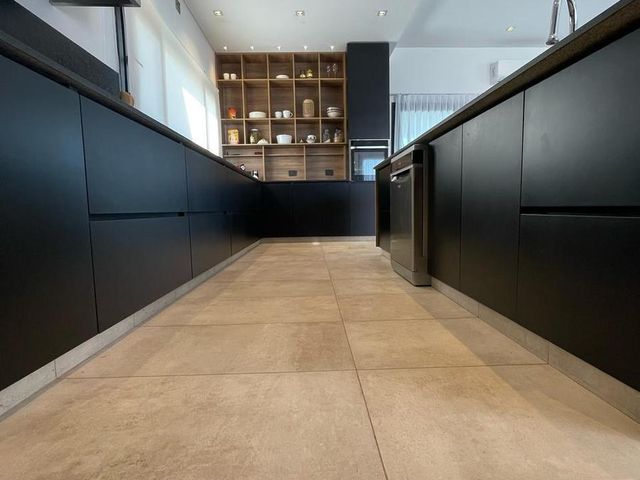 place photo 94