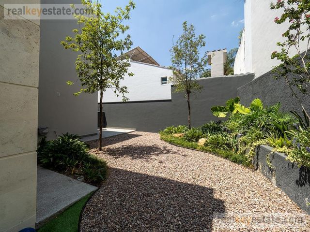place photo 44