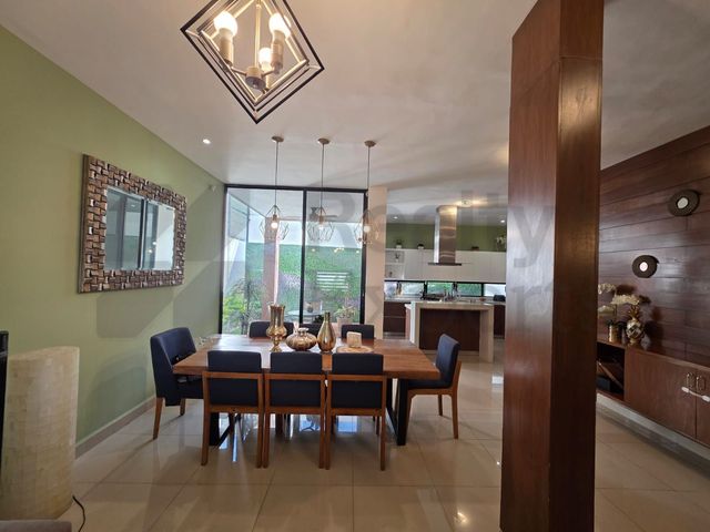 Casas en Venta en Cumbres San Agustín