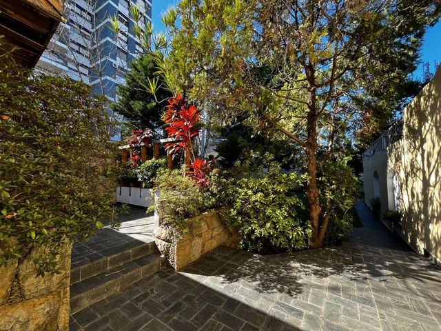 place photo 70
