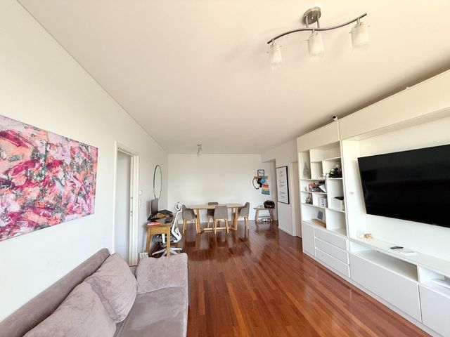 place photo 52