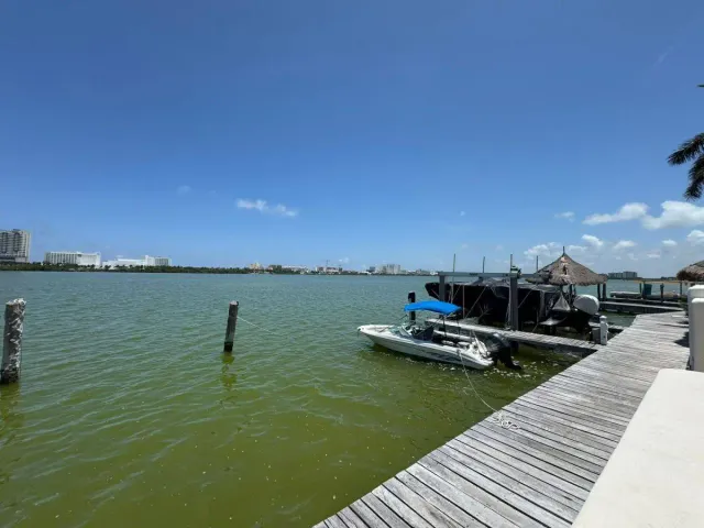 place photo 32