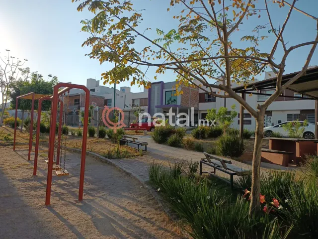 place photo 18