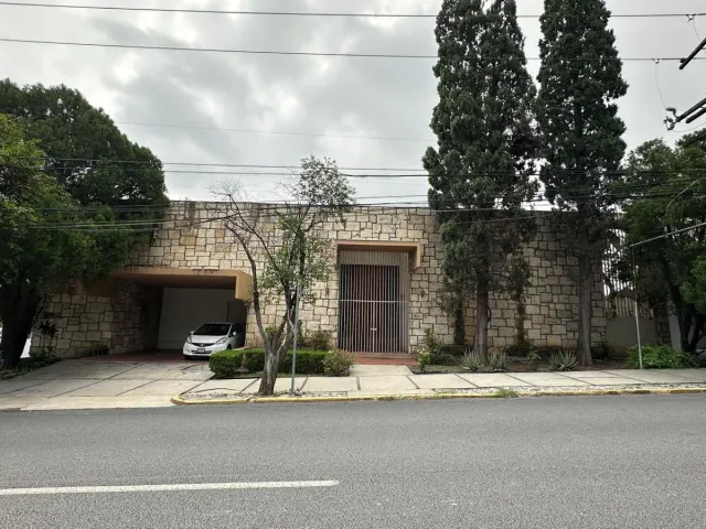 Casa en venta en Hacienda El Rosario, San Pedro Garza García, Nuevo León